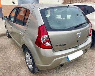 Dacia Sandero 2010