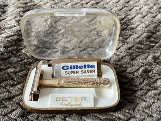 Maquinilla de afeitar Better Hollywood antigua
