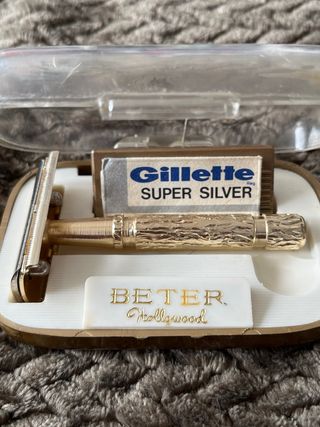 Maquinilla de afeitar Better Hollywood antigua