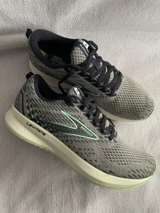 Brooks Levitate 5 Zapatillas Running Gris/Verde