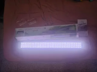 Luz LED ICA Aquascape RGB para acuarios