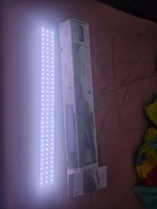 Luz LED ICA Aquascape RGB para acuarios