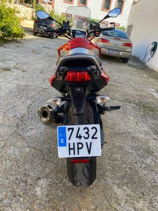 Aprilia Mana 850 ABS Roja/Plata