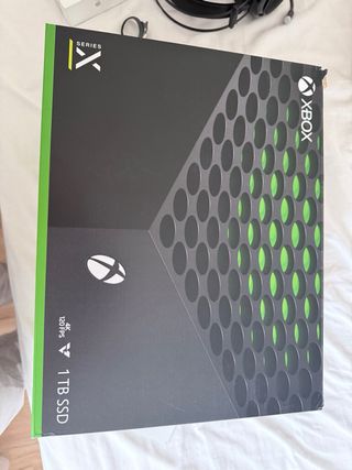 Xbox Series X + 2 Controller + Cuffie