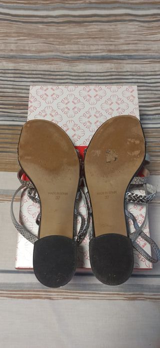 Sandalias plateadas – Quait – 37