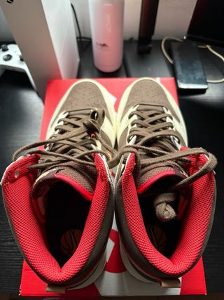 Nike Dunk High Retro Beige/Marrón