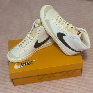 Nike Blazer '77