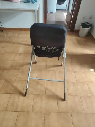 Trona de bebé plegable