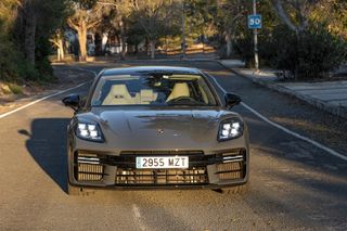 Porsche Panamera 2025 4 E-Hibryd 470cv Nacional