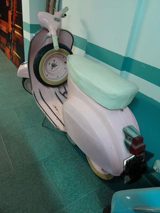 Vespas clásicas restauradas