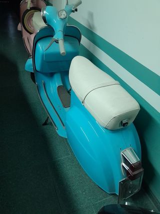 Vespas clásicas restauradas