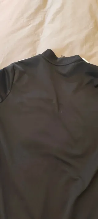 Chaqueta adidas con pantalón chándal de regalo