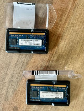 2x 4GB Módulos RAM ELPIDA (8GB Total)
