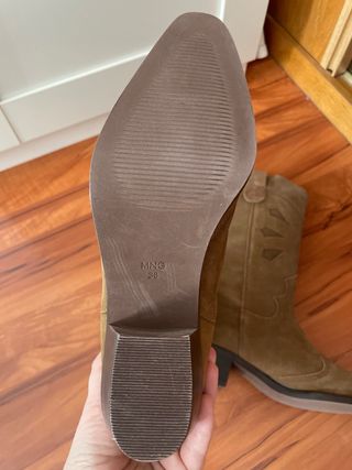 Botas de ante estilo cowboy