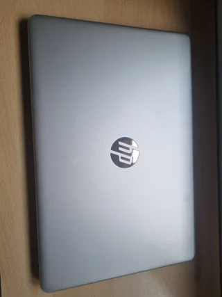 HP Laptop 15s Ryzen 5 8GB RAM 512GB SSD Nuevo