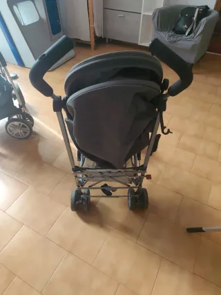 Silla de paseo gris O Baby