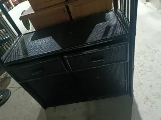 Estantería bambú y metal negra