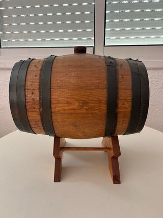 Tonel de vino de madera