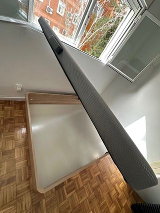 Canapé abatible madera y tela casi nuevo