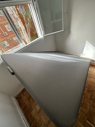 Canapé abatible madera y tela casi nuevo