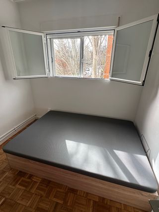 Canapé abatible madera y tela casi nuevo