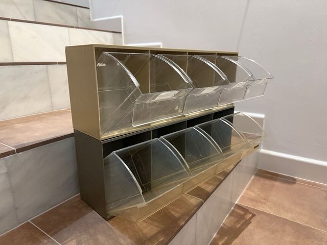 Dispensador 8 cajones beige/transparente