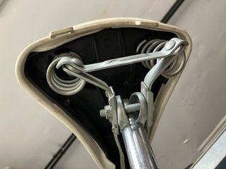 Bicicleta BH a restaurar