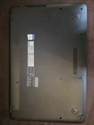 Ordenador ASUS Plata y Negro