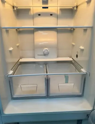 Frigorífico Indesit. Urge vender en Marzo traslado