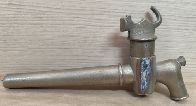 Grifo de bronce antiguo siglo XIX