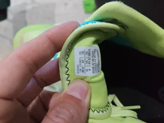 Zapatillas Asics Novablast TR 5 Verde  44 Running