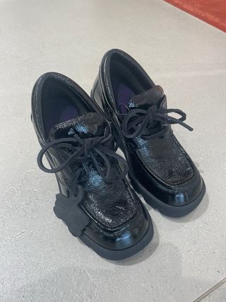 Burberry Zapatos Charol Negro