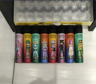 Collezione di accendini Clipper riutilizzabili