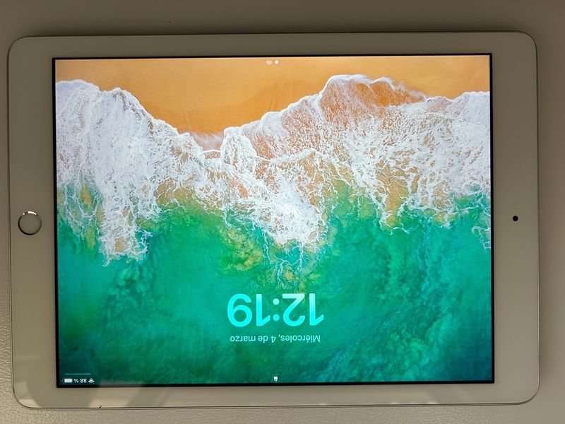Apple iPad 5ta Gen Plata afbeelding 2