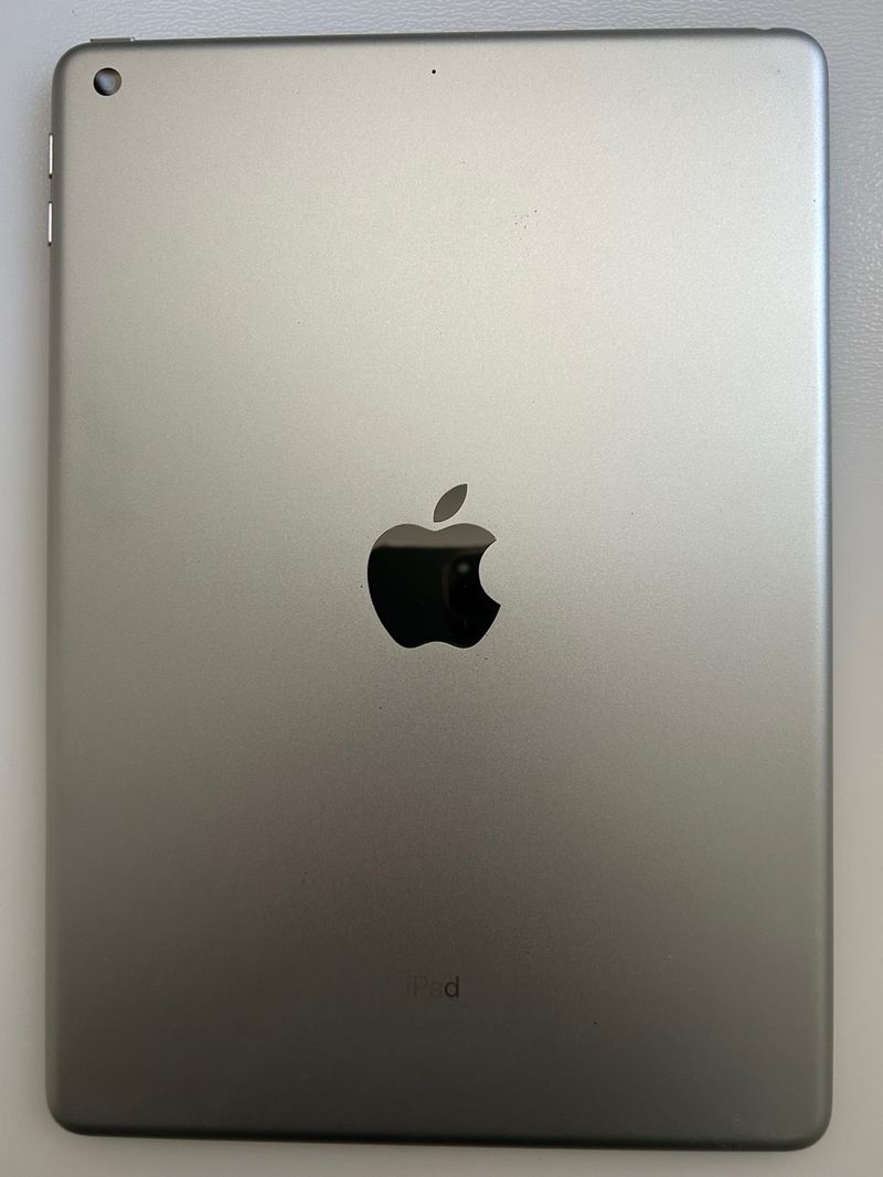 Apple iPad 5ta Gen Plata afbeelding 4