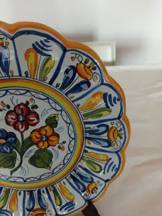 Plato decorativo floral
