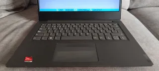 Portátil Lenovo V14 Ryzen 3 3200