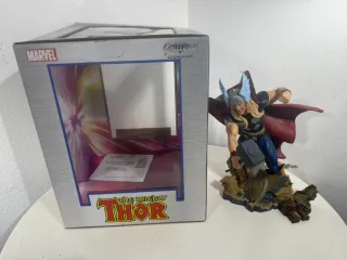 Statua Thor Marvel Resina Plastica Originale