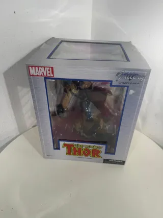 Statua Thor Marvel Resina Plastica Originale