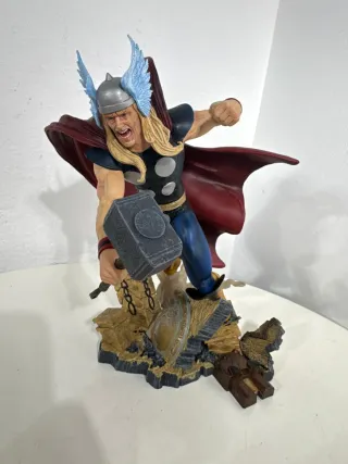 Statua Thor Marvel Resina Plastica Originale