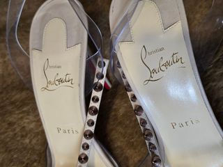 Christian Louboutin Nosy Spikes Talla 39.5