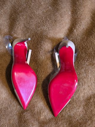 Christian Louboutin Nosy Spikes Talla 39.5