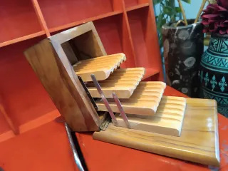 Antica scatola per sigari in legno