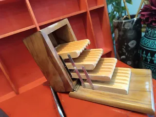 Antica scatola per sigari in legno