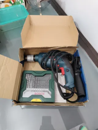 Taladro percutor Bosch GSB 13 RE