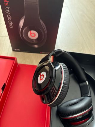 Beats Studio by Dr. Dre Negros