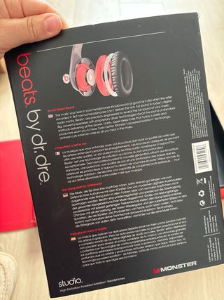 Beats Studio by Dr. Dre Negros