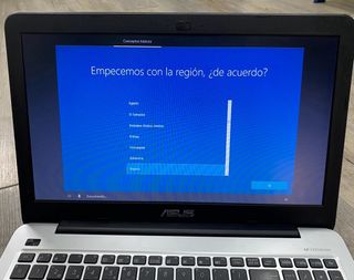 ASUS X556U Azul Marino | i5-6200U | 8GB RAM | 1TB