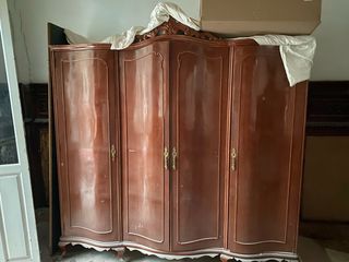 Armario vintage de madera