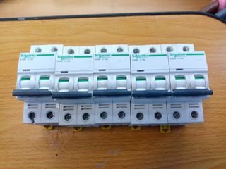 Schneider IC60N 16A 5 Interruptores Automáticos